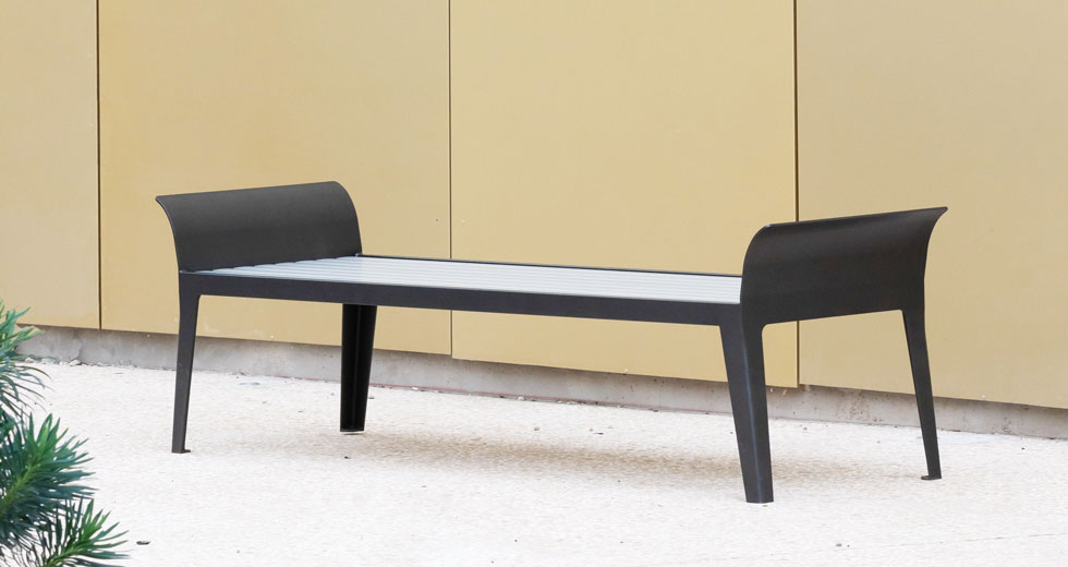 Area - Backless bench - Ontario aluminium